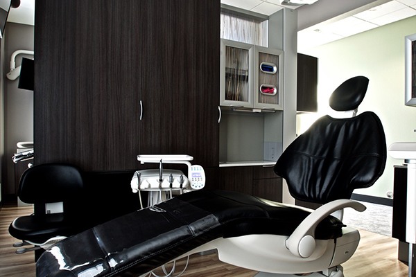 Dental treatment chair